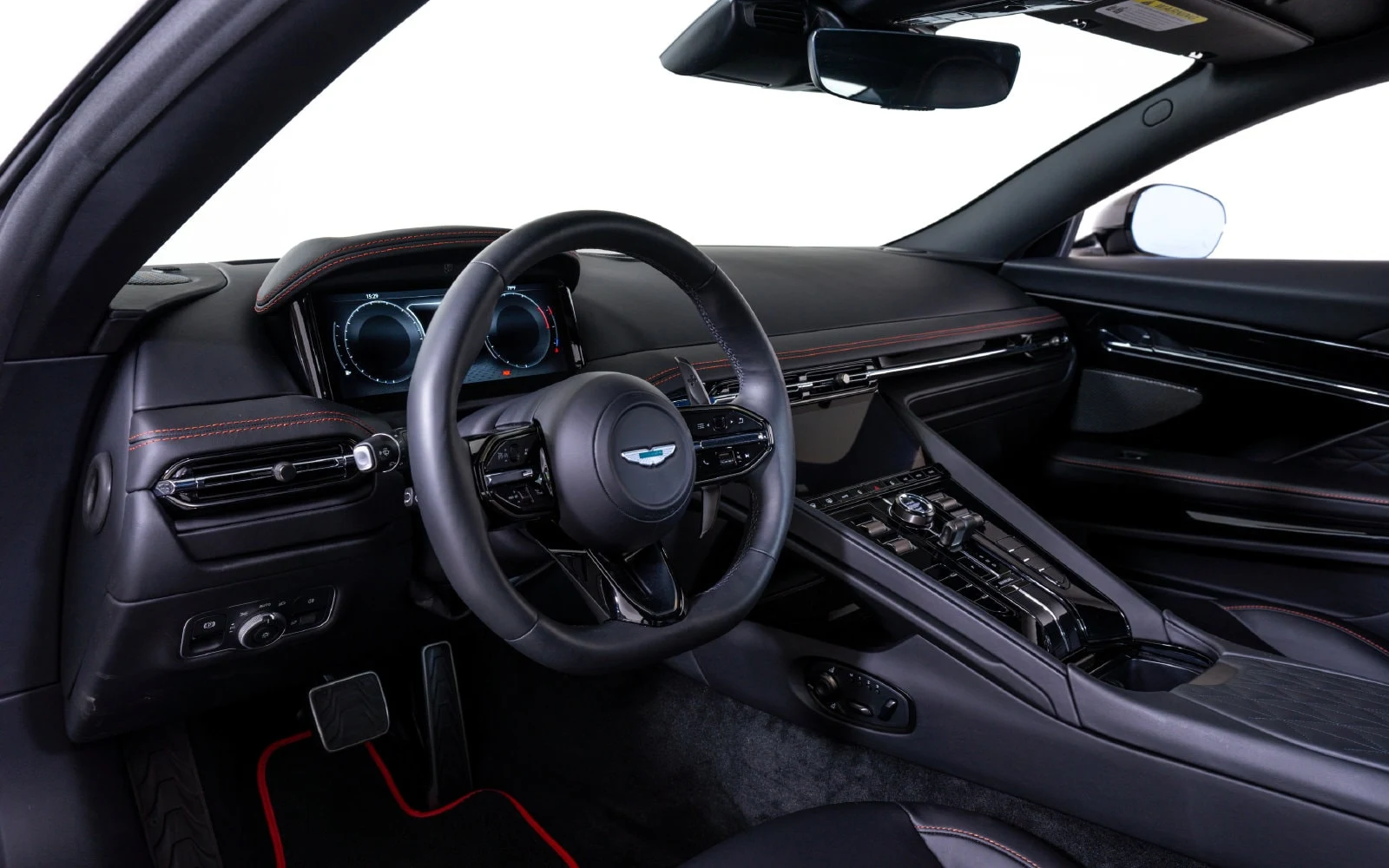 2025 Aston Martin DB12 Coupé, 20/26