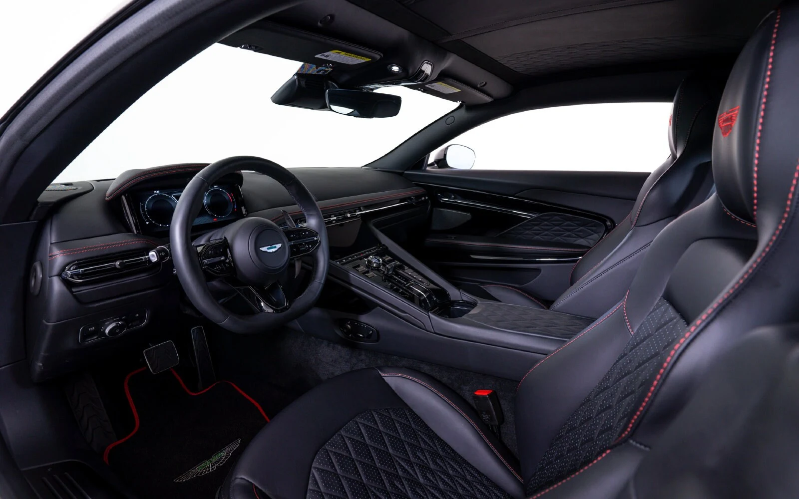 2025 Aston Martin DB12 Coupé, 21/26