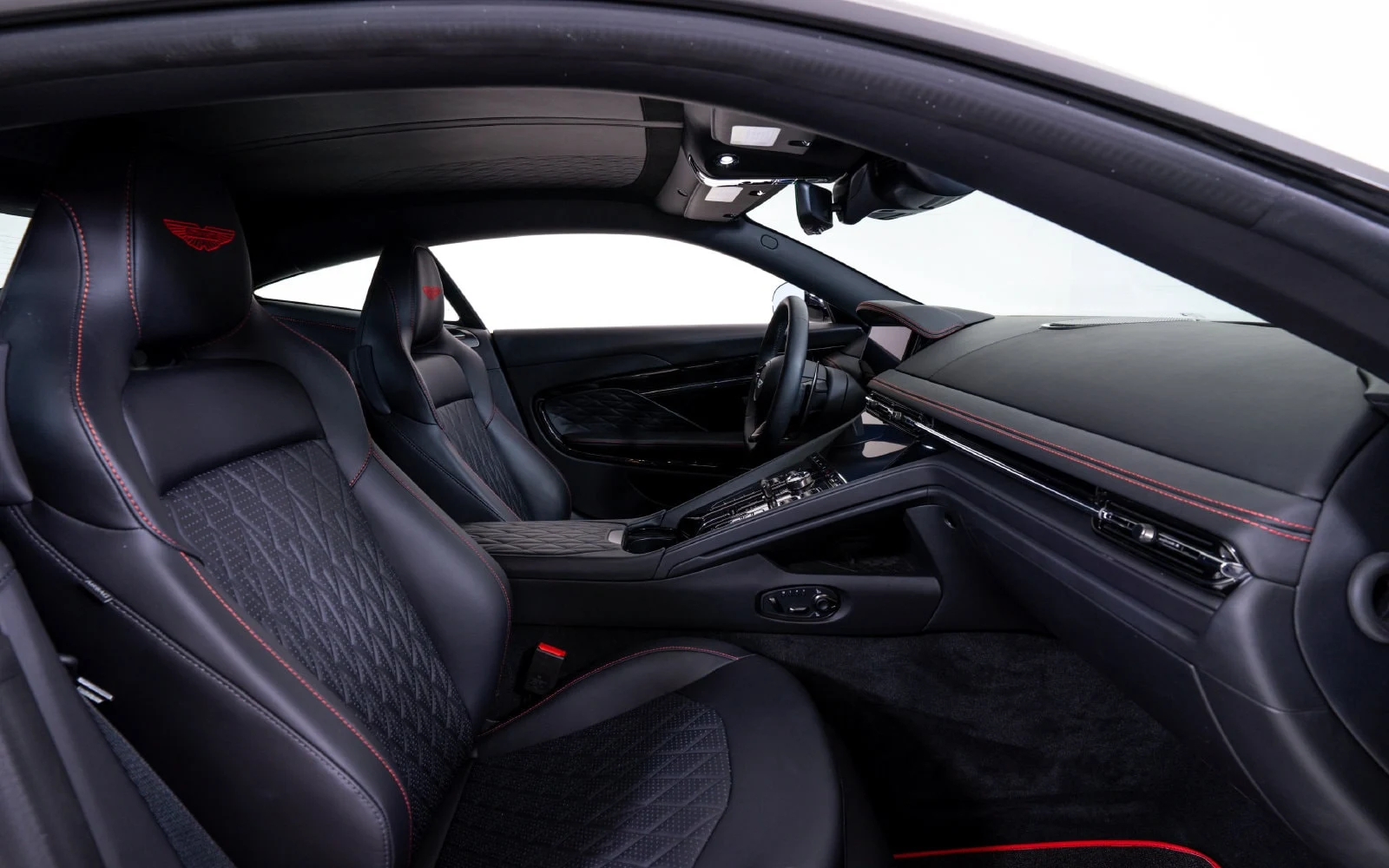 2025 Aston Martin DB12 Coupé, 23/26