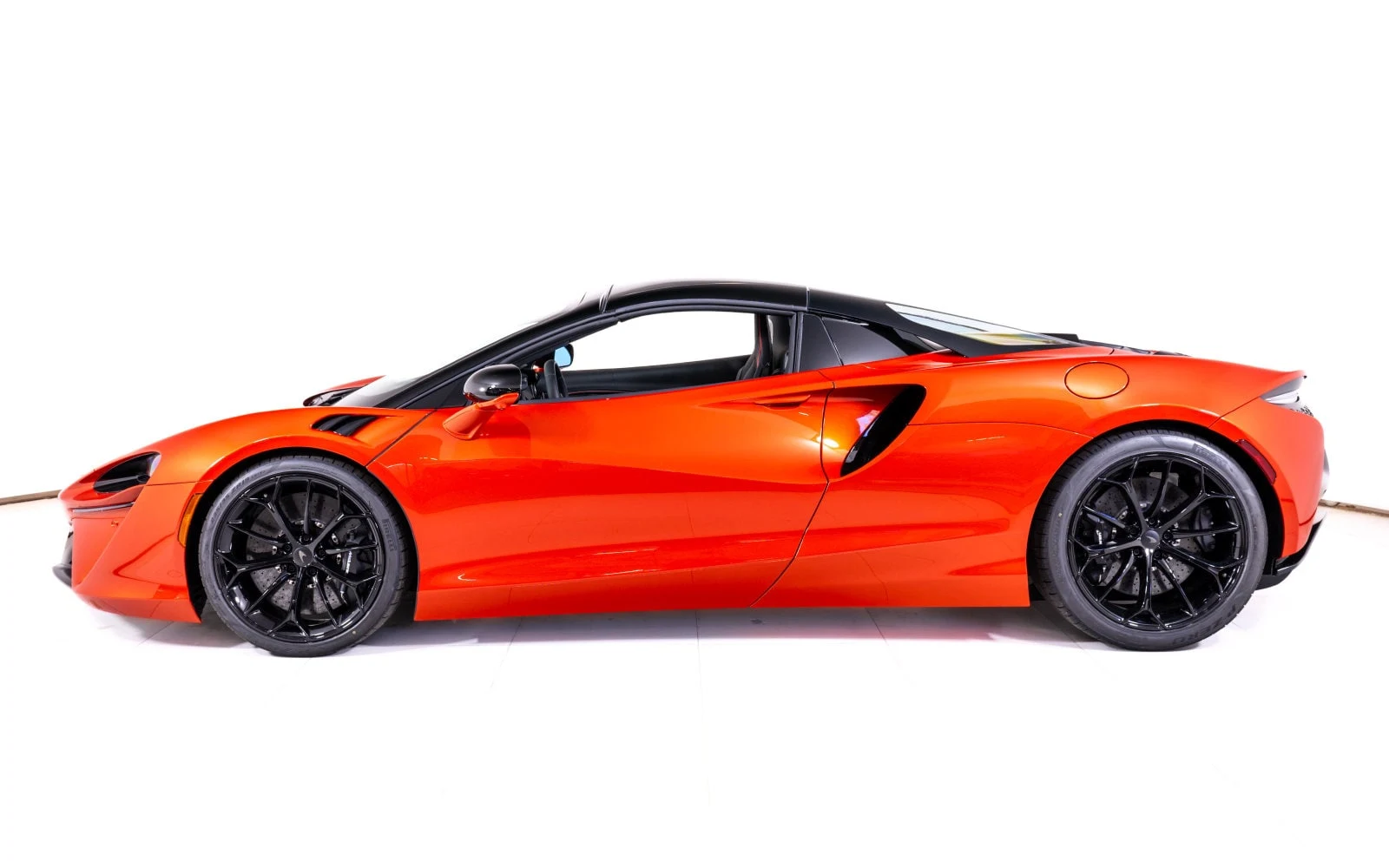 2026 McLaren Artura Spider Performance, 3/25