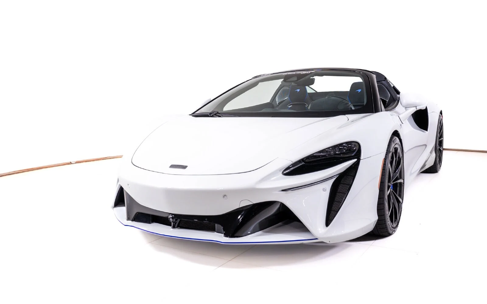 2025 McLaren Artura Spider Performance, 12/25