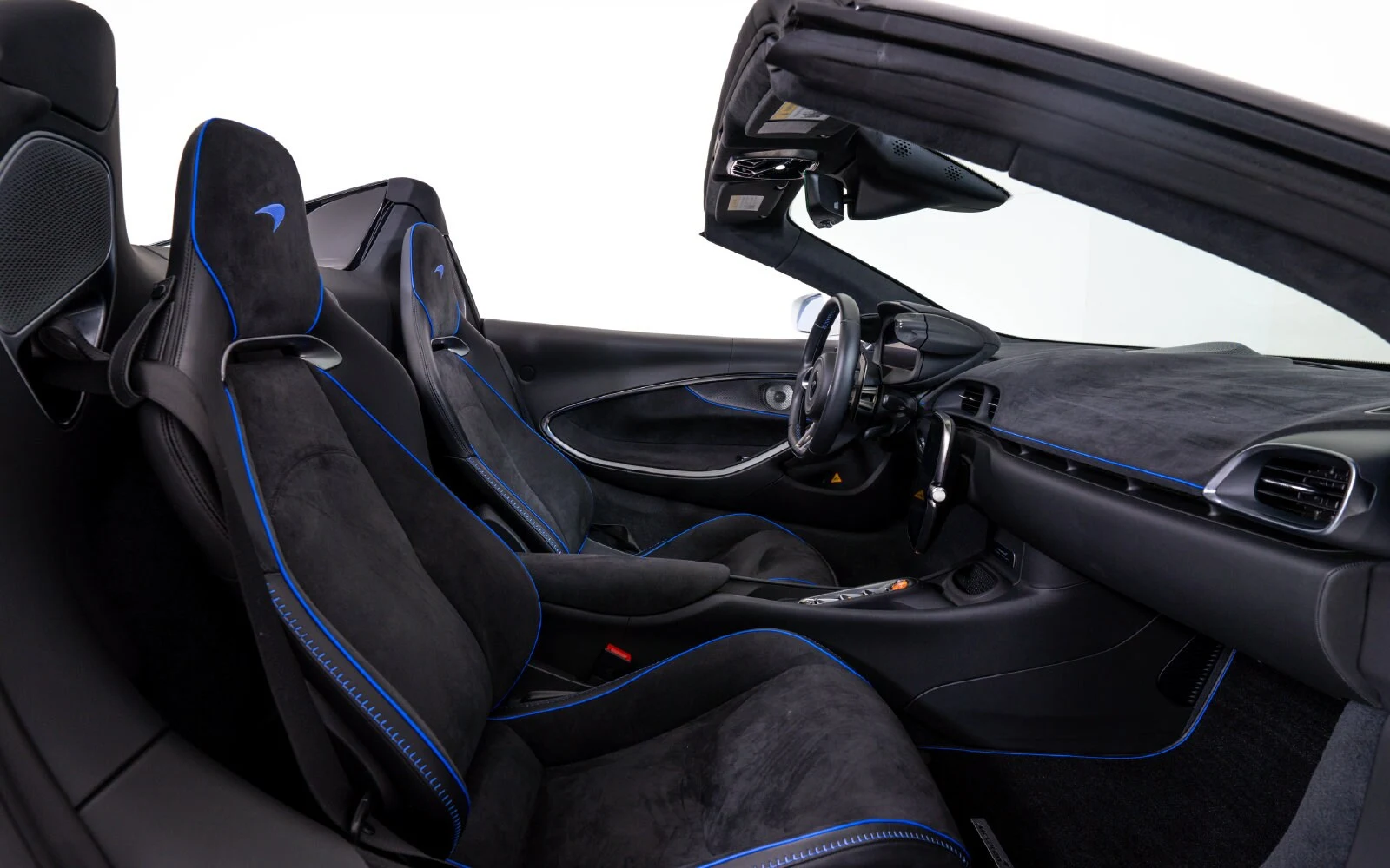 2025 McLaren Artura Spider Performance, 23/25