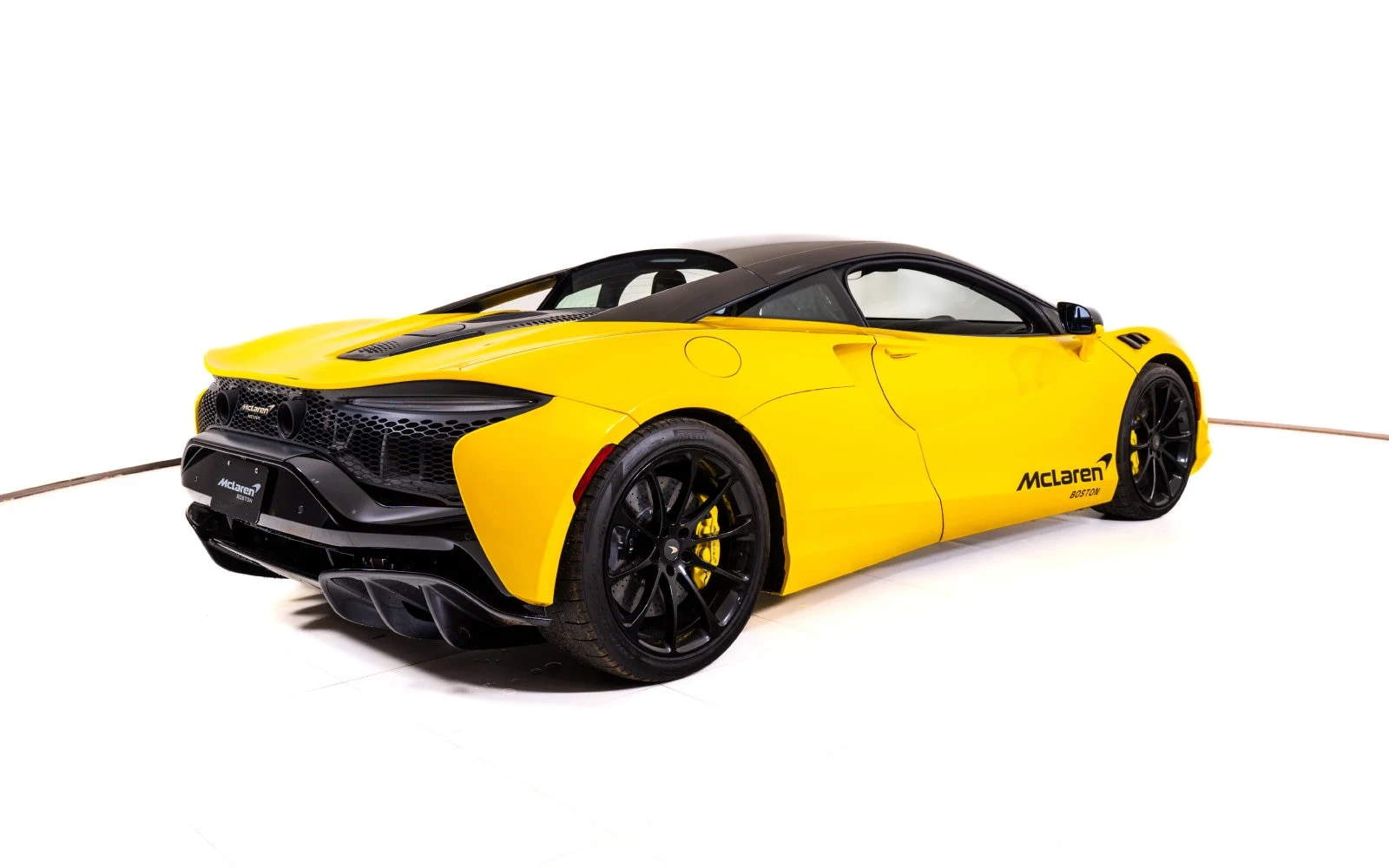 2025 McLaren Artura Performance, 5/24