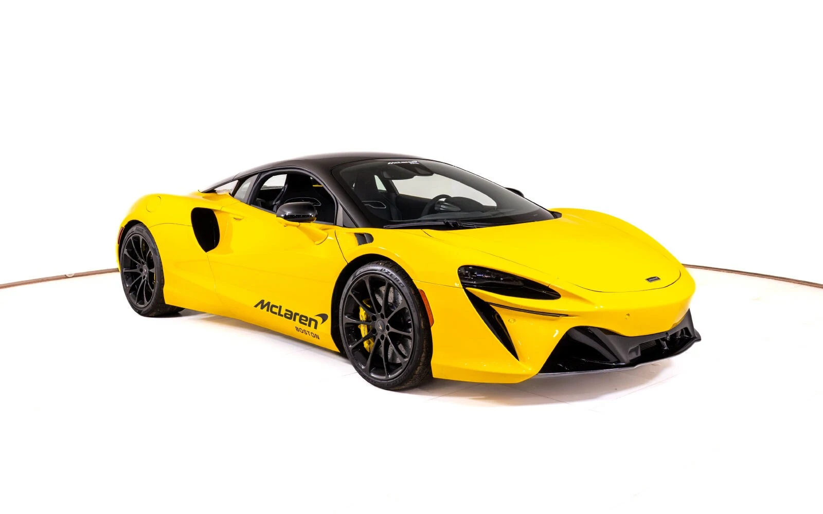 2025 McLaren Artura Performance, 7/24