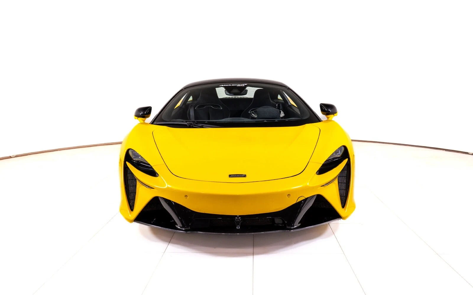 2025 McLaren Artura Performance, 8/24