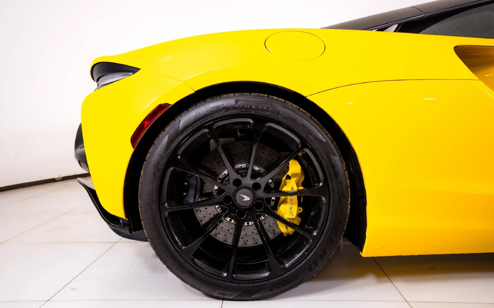 2025 McLaren Artura Performance, 16/24