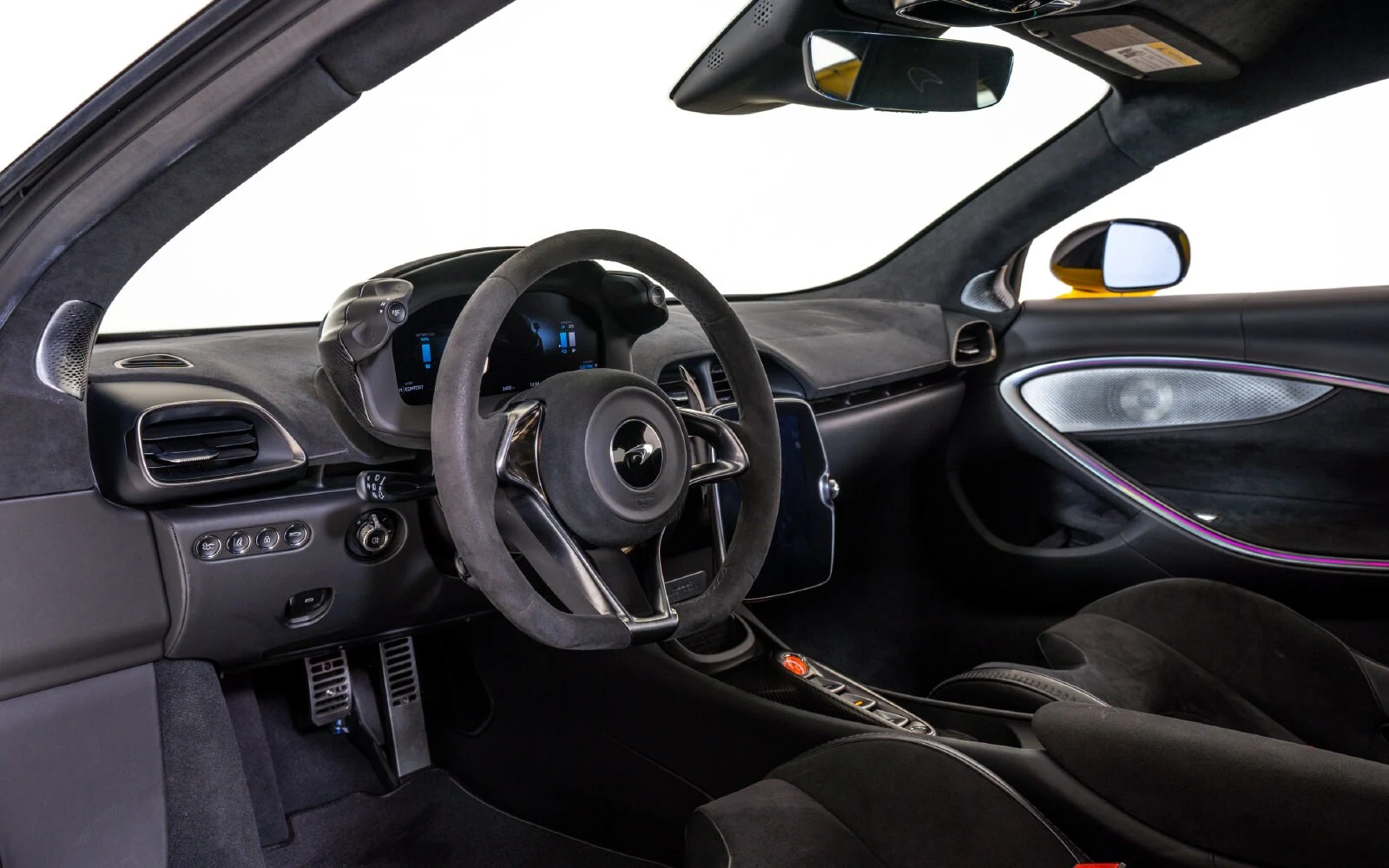 2025 McLaren Artura Performance, 18/24