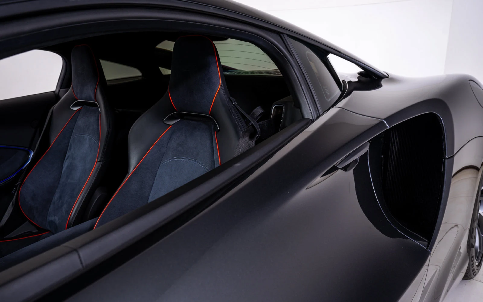 2025 McLaren Artura Performance, 13/24