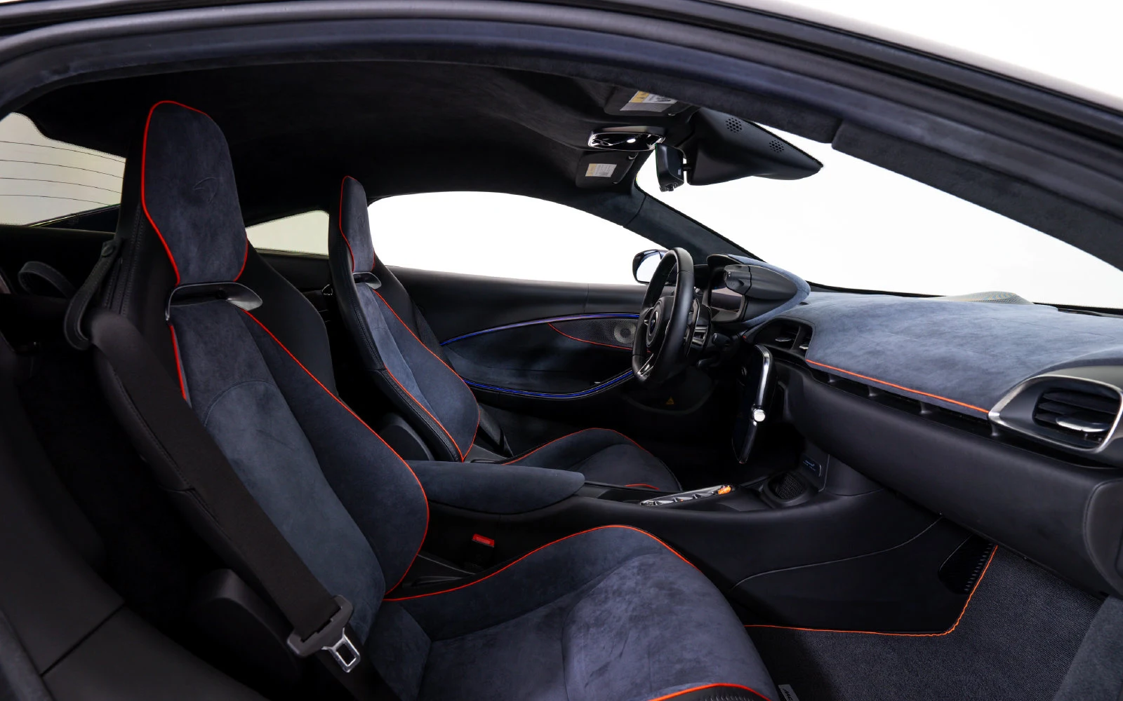 2025 McLaren Artura Performance, 21/24