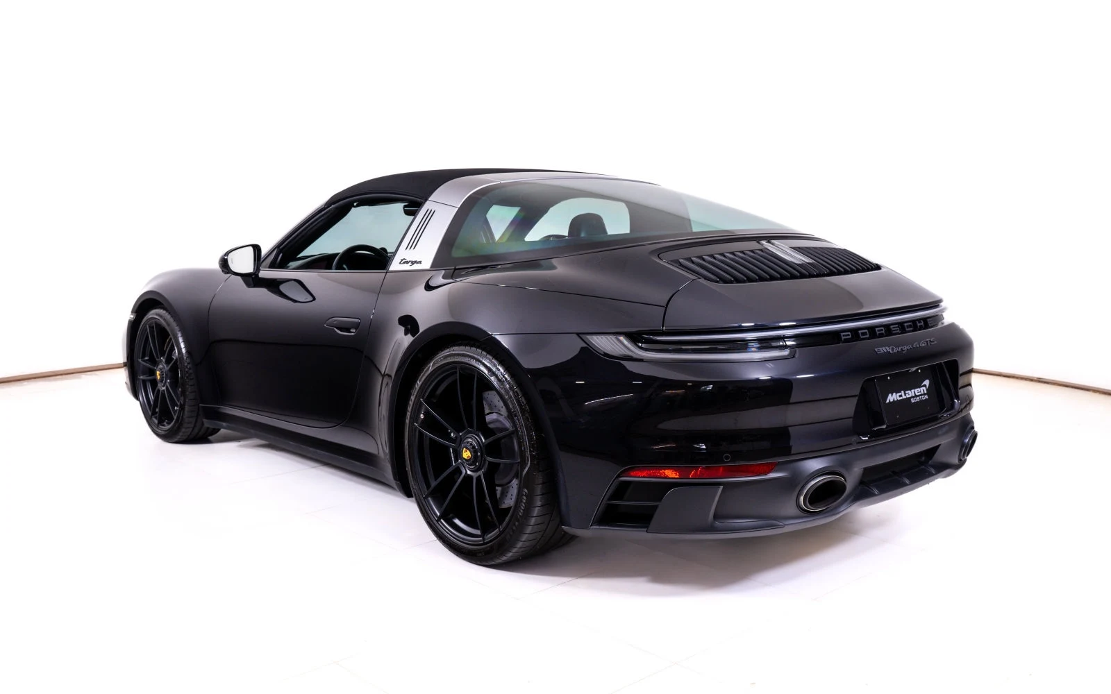 2022 Porsche 911 (992.1) Targa 4 GTS, 3/24