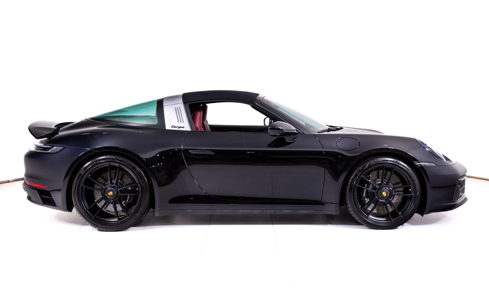 2022 Porsche 911 (992.1) Targa 4 GTS, 6/24