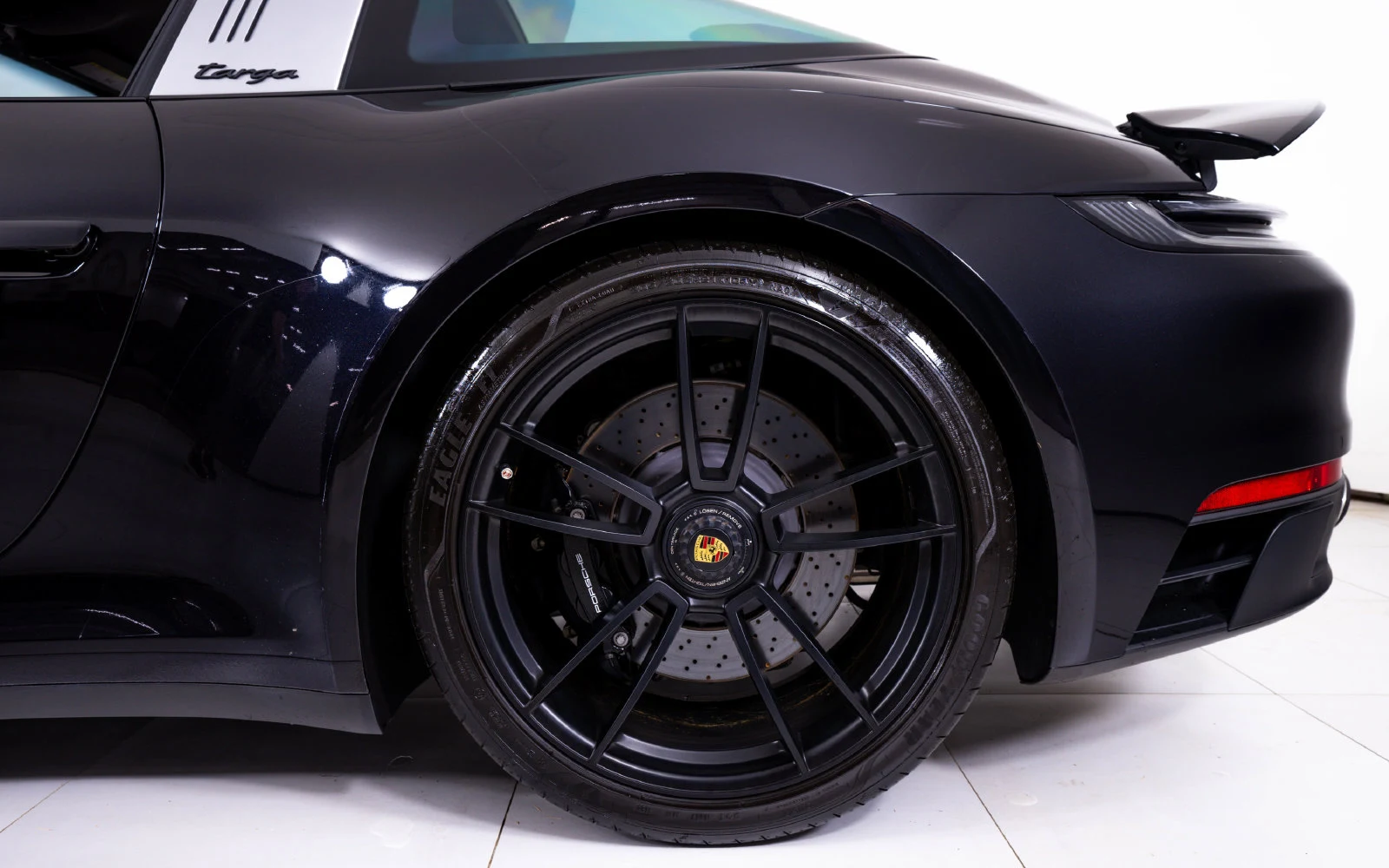 2022 Porsche 911 (992.1) Targa 4 GTS, 14/24