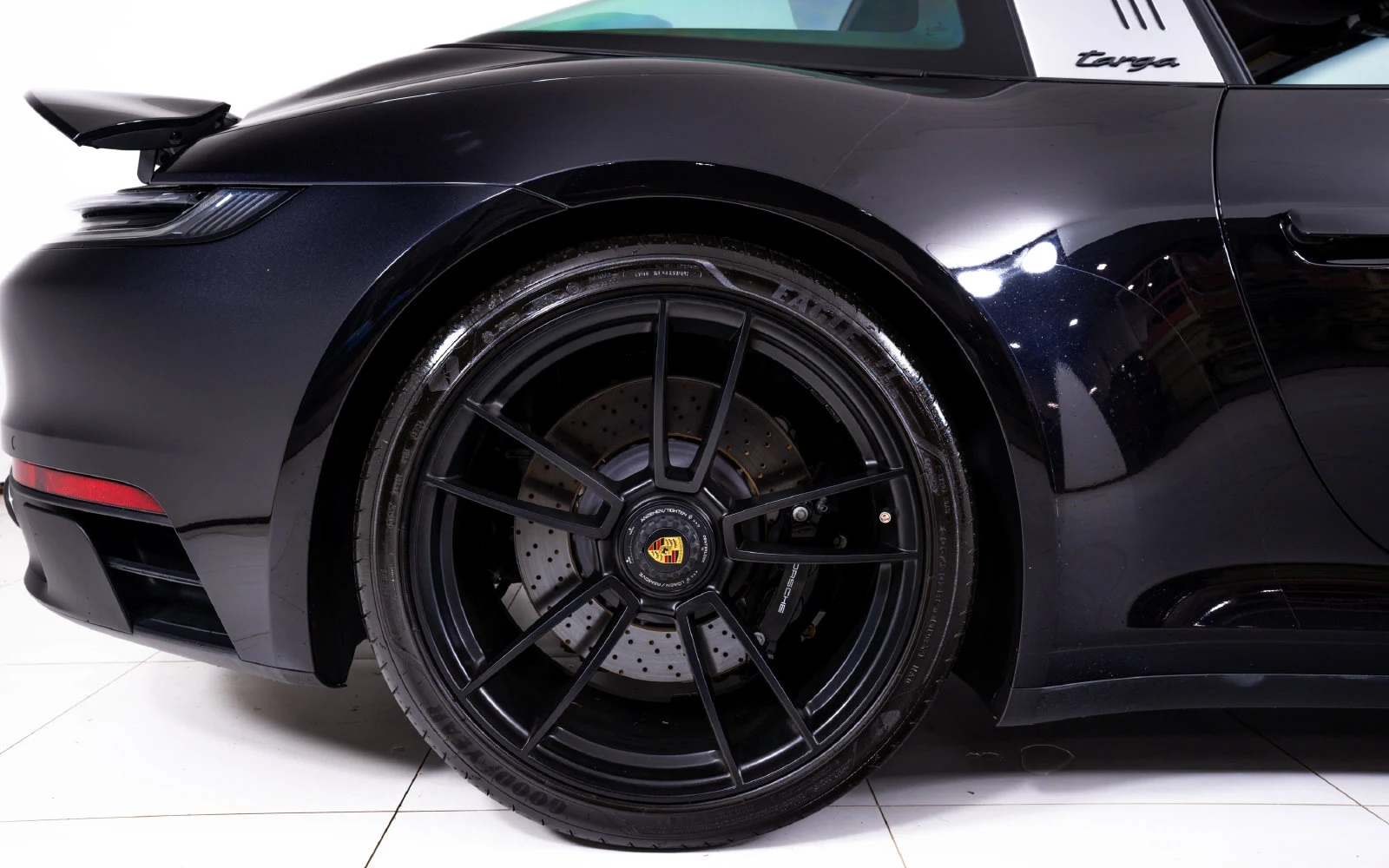 2022 Porsche 911 (992.1) Targa 4 GTS, 15/24