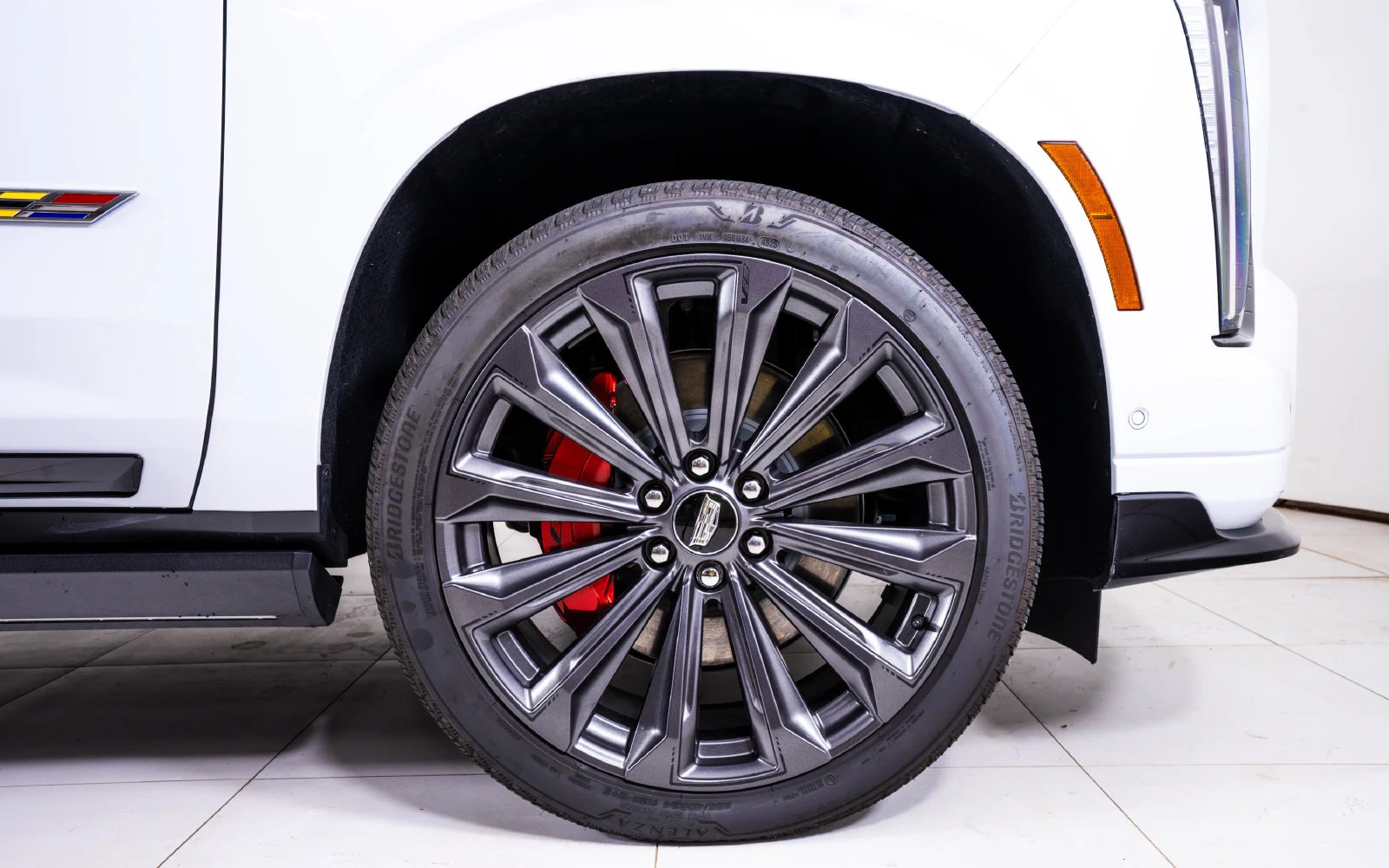 2026 Cadillac Escalade V-Series, 12/24