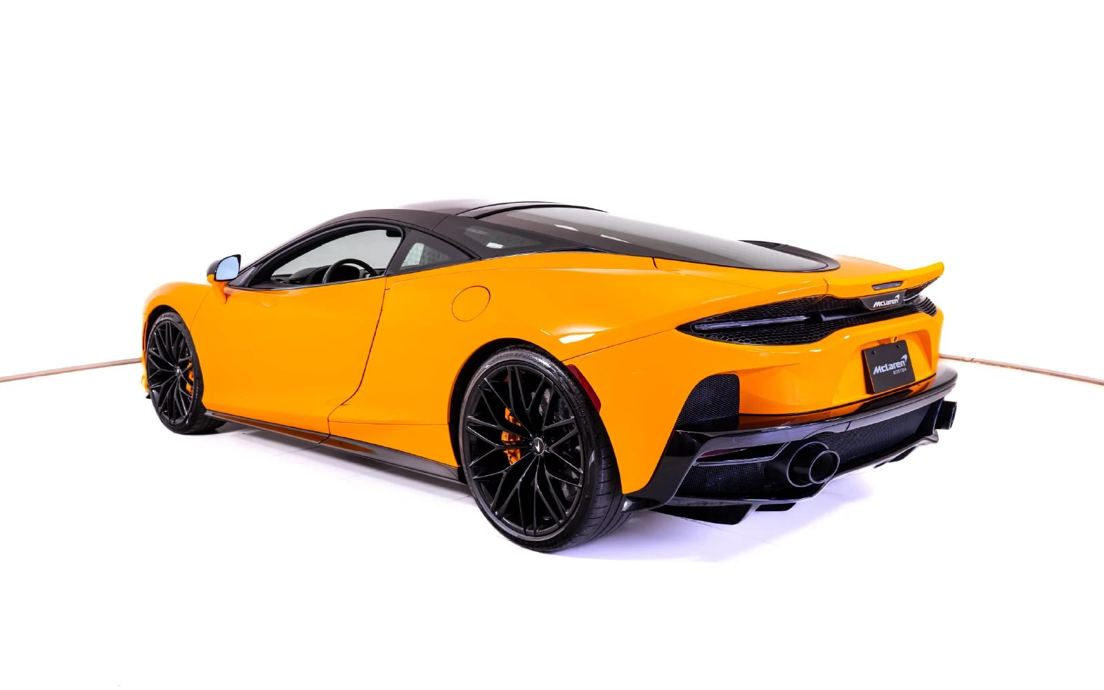 2023 McLaren GT, 3/24