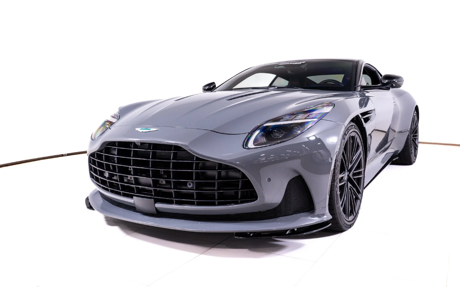 2025 Aston Martin DB12, 9/24