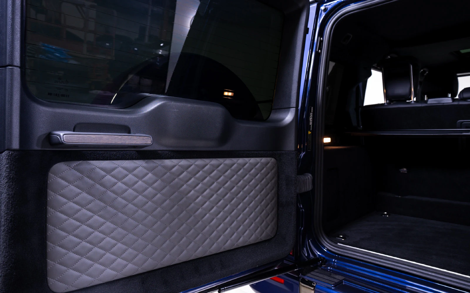 2025 Mercedes-Benz AMG G 63 (W465), 23/23