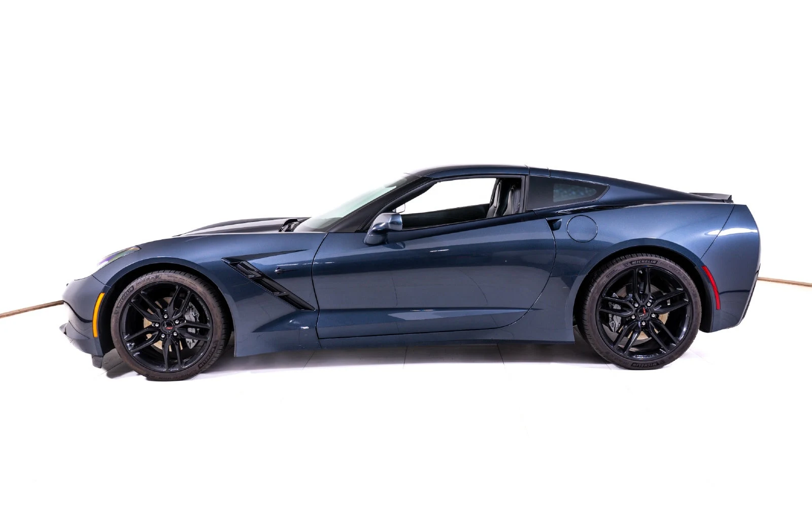 2019 Chevrolet Corvette Stingray C7, 2/23