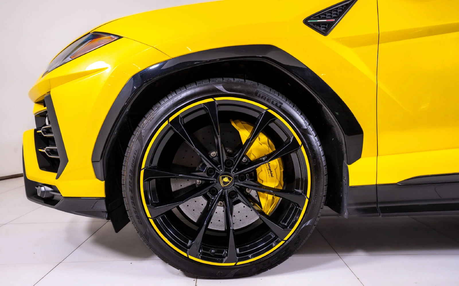 2021 Lamborghini Urus Pearl Capsule, 10/23