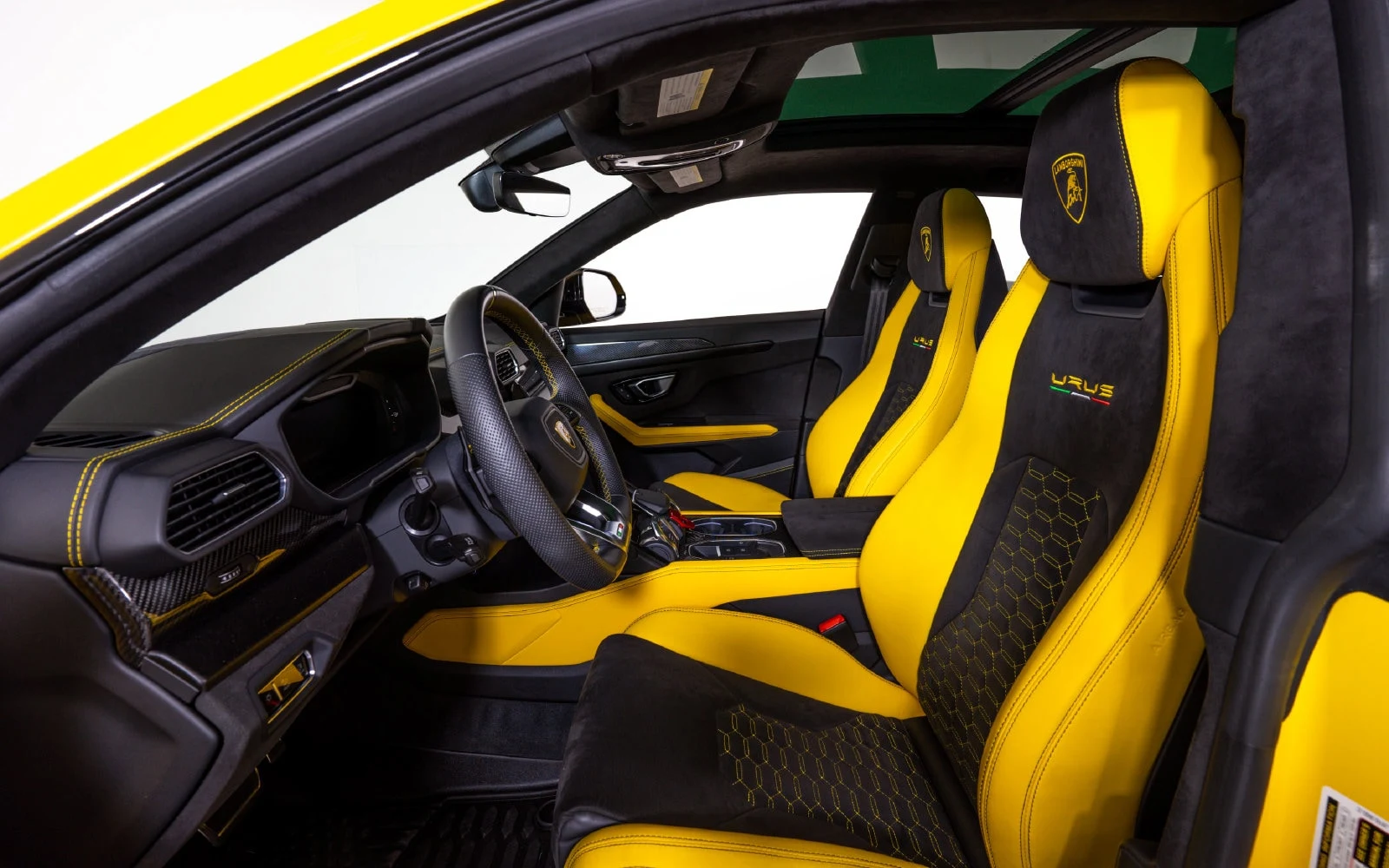 2021 Lamborghini Urus Pearl Capsule, 18/23