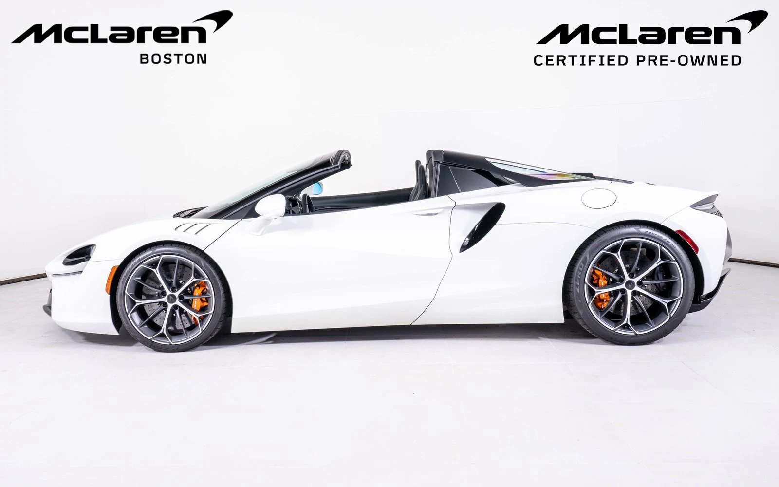 2025 McLaren Artura Spider Performance, 2/22