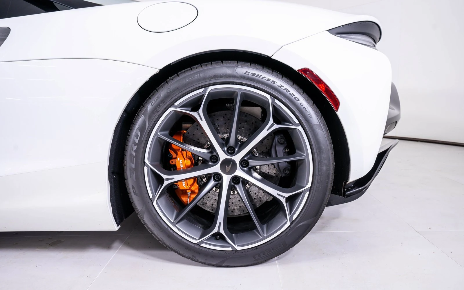 2025 McLaren Artura Spider Performance, 15/22