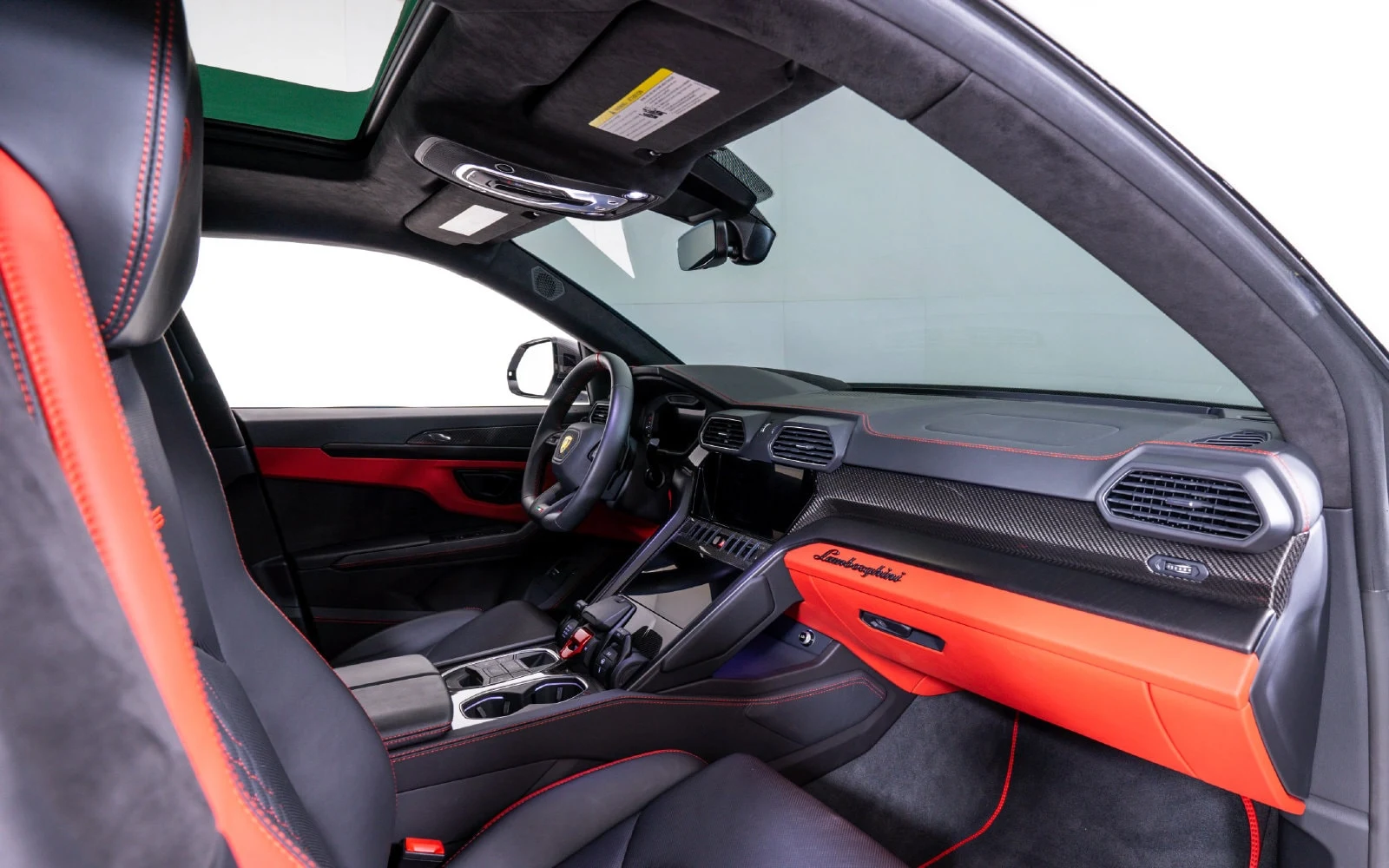 2023 Lamborghini Urus S, 19/22