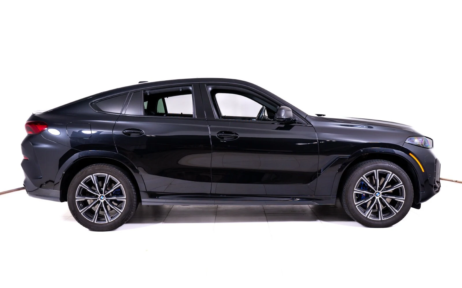 2025 BMW X6 xDrive40i (G06), 6/21