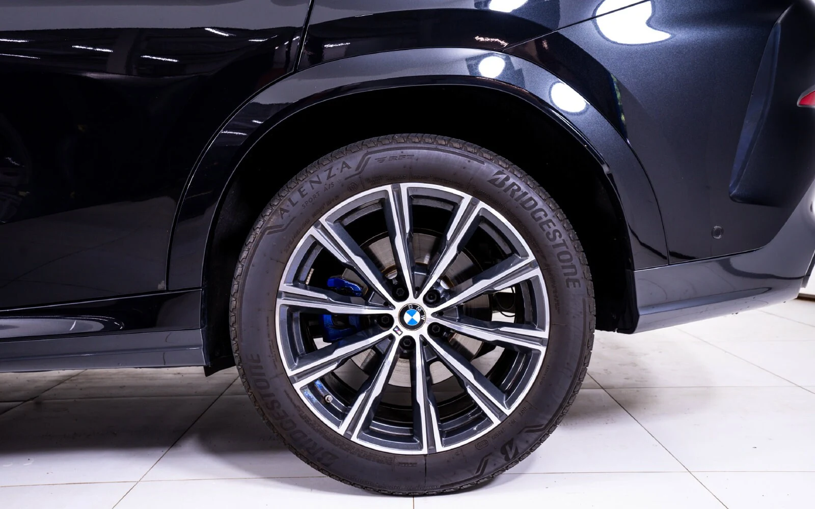 2025 BMW X6 xDrive40i (G06), 10/21