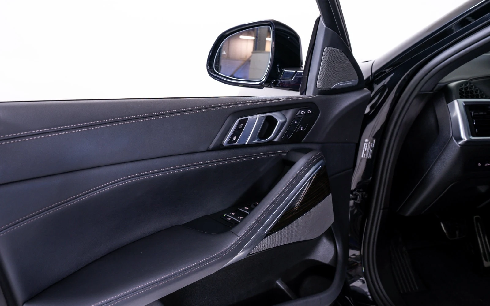 2025 BMW X6 xDrive40i (G06), 13/21