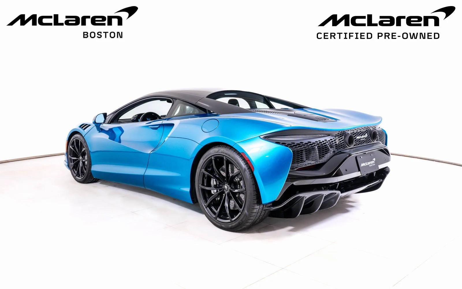 2024 McLaren Artura, 3/21