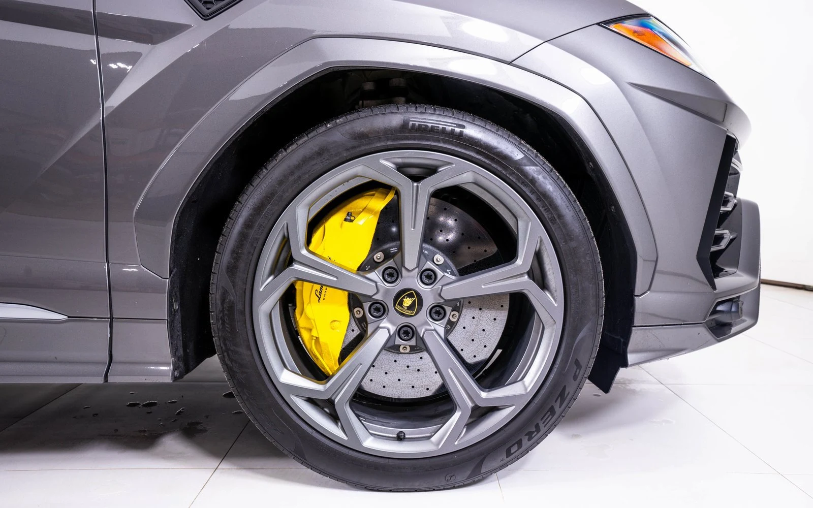 2021 Lamborghini Urus, 10/21
