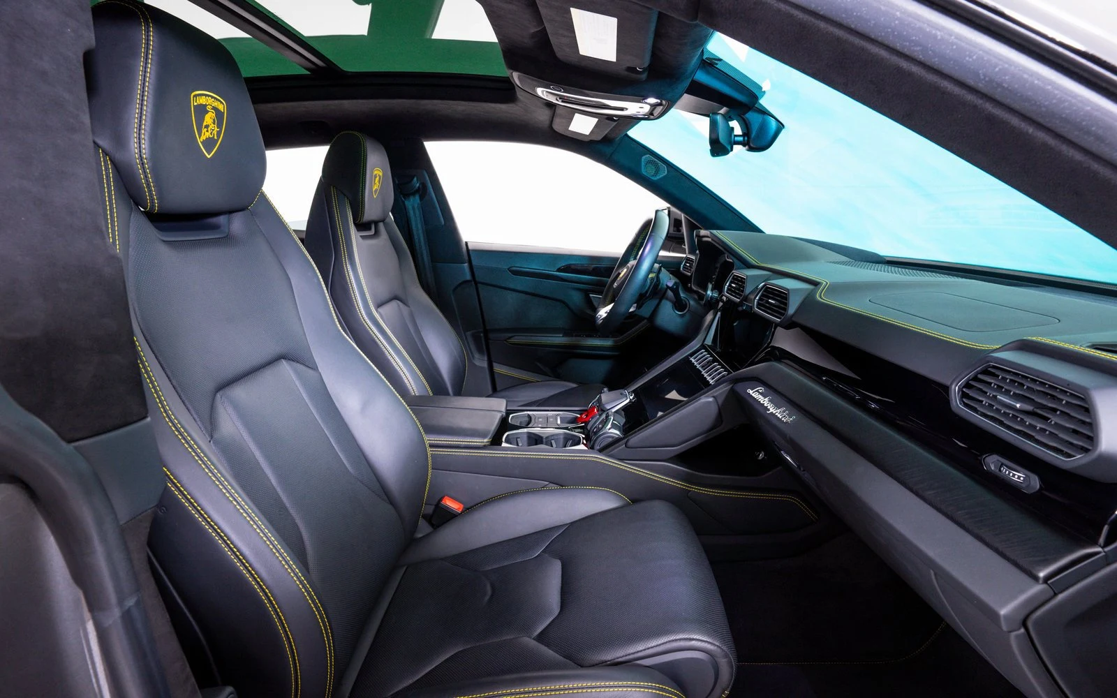 2021 Lamborghini Urus, 16/21