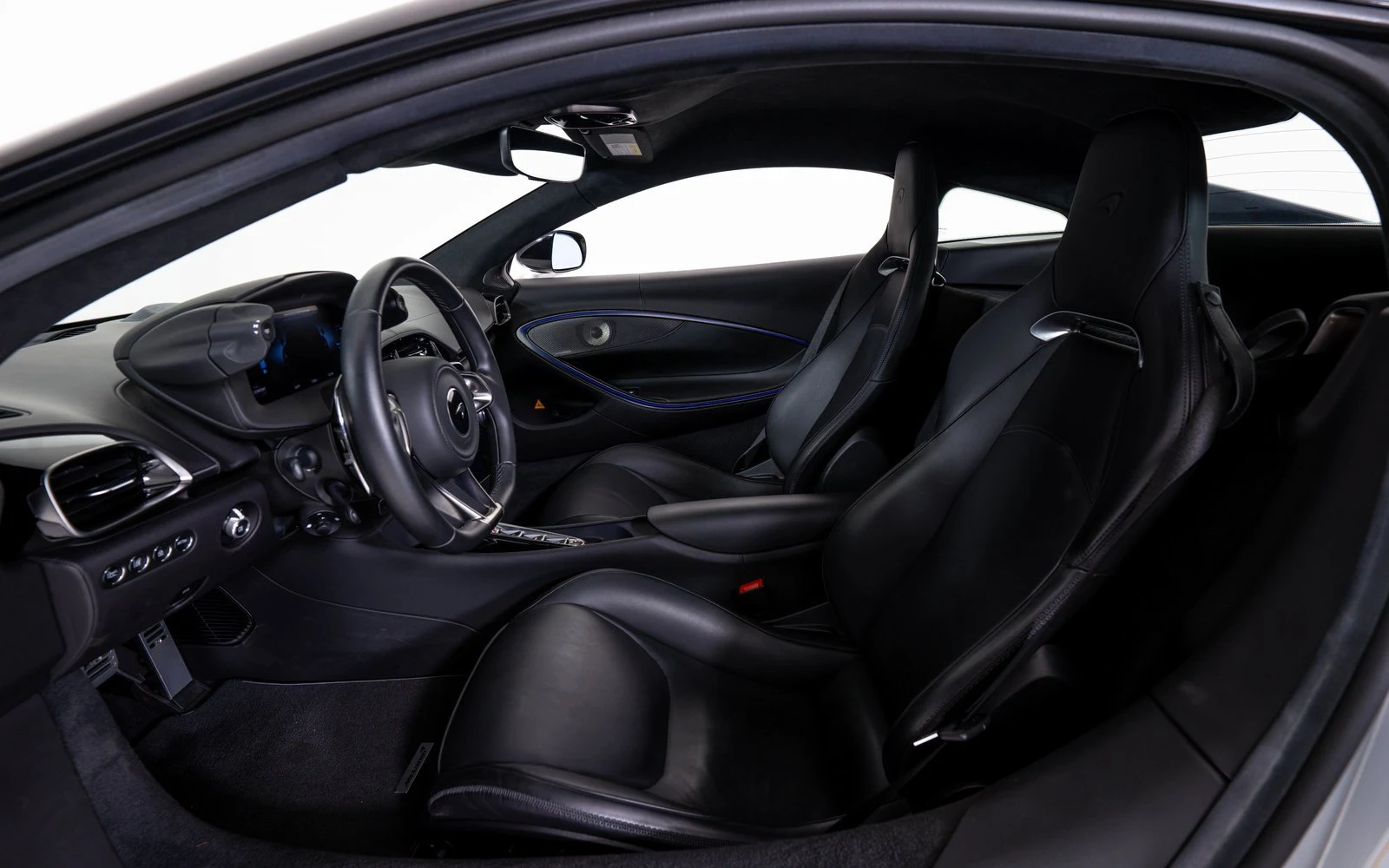 2023 McLaren Artura TechLux, 17/20