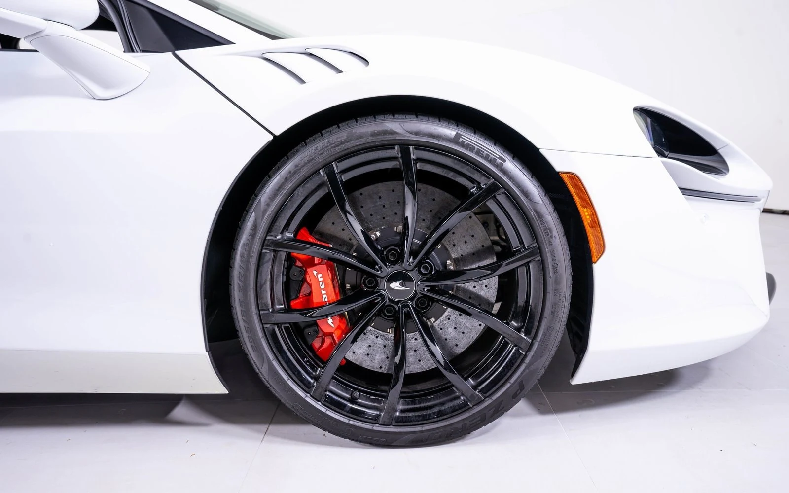 2023 McLaren Artura TechLux, 15/20