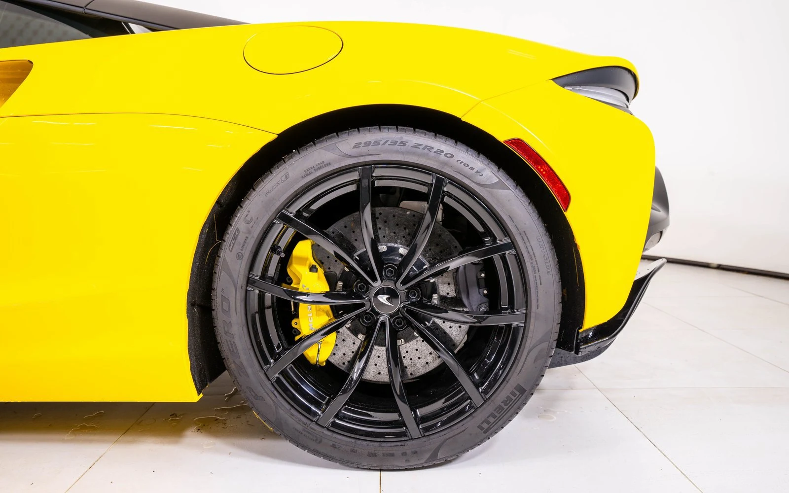 2023 McLaren Artura TechLux, 13/20