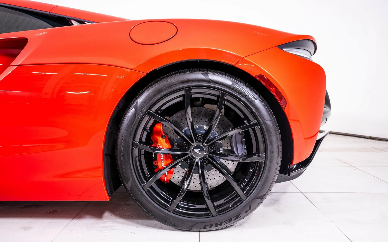 2024 McLaren Artura, 13/20