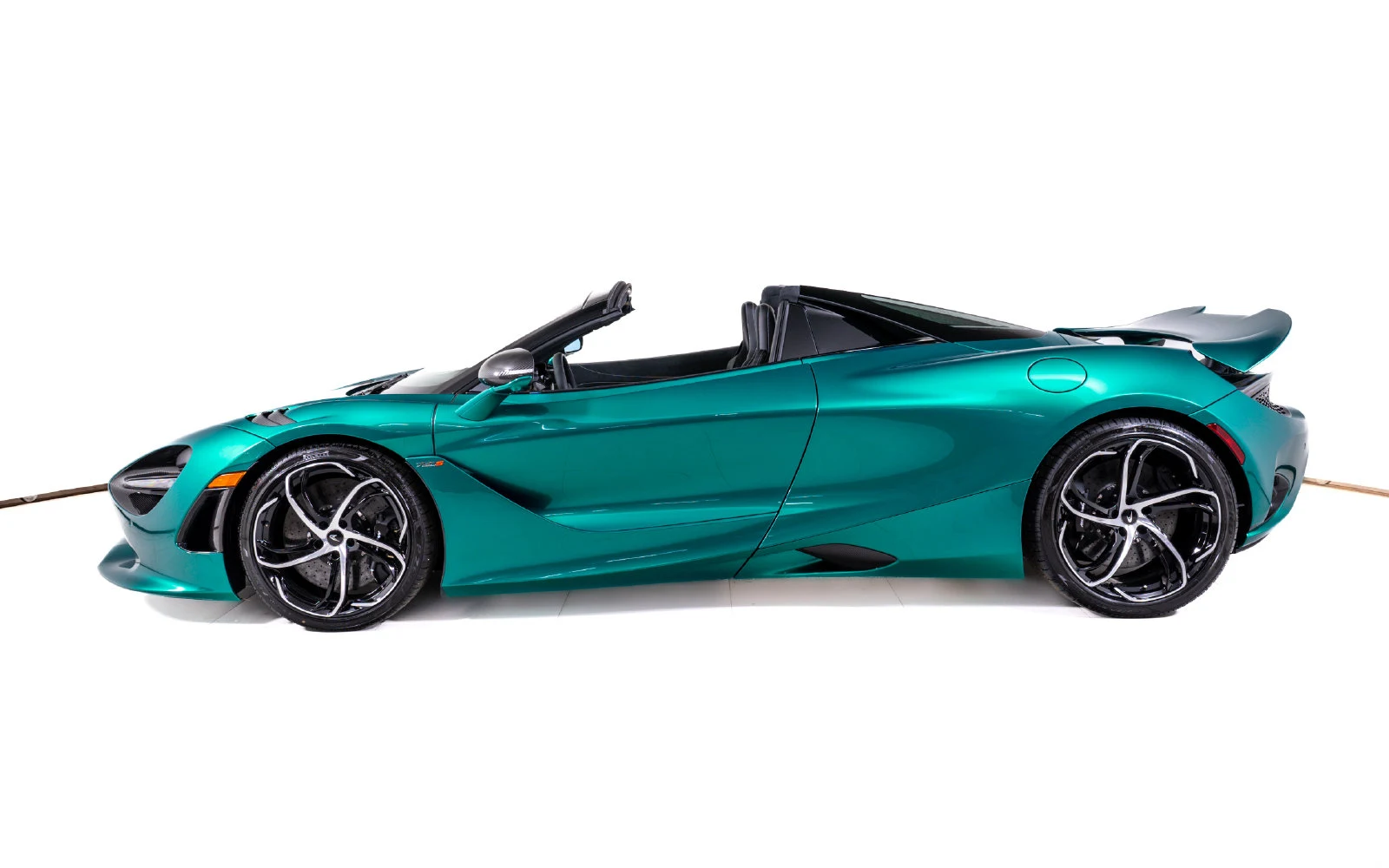 2027 McLaren 750S Spider Performance, 2/28