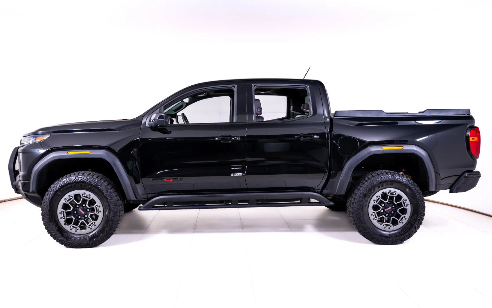 2023 GMC Canyon AT4X, 2/22