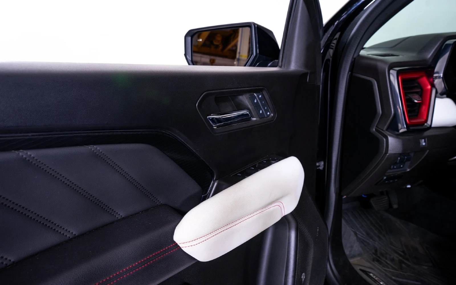 2023 GMC Canyon AT4X, 14/22