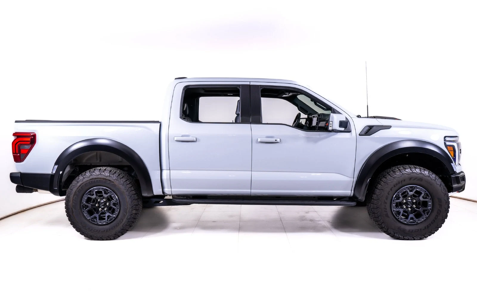 2025 Ford F-150 Raptor R, 6/21