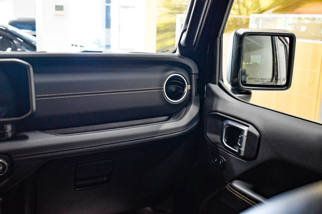 2024 Jeep Wrangler Sahara 4xe interior, door panel, Black
