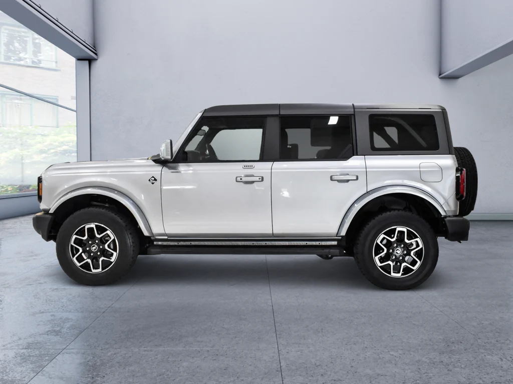 2023 Ford Bronco Outer Banks for sale, exterior, Silver
