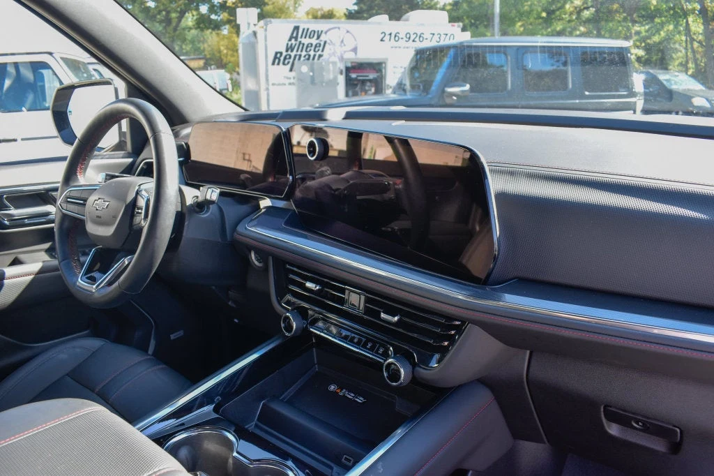 2025 Chevrolet Tahoe RST interior, dashboard, Jet Black/Victory Red