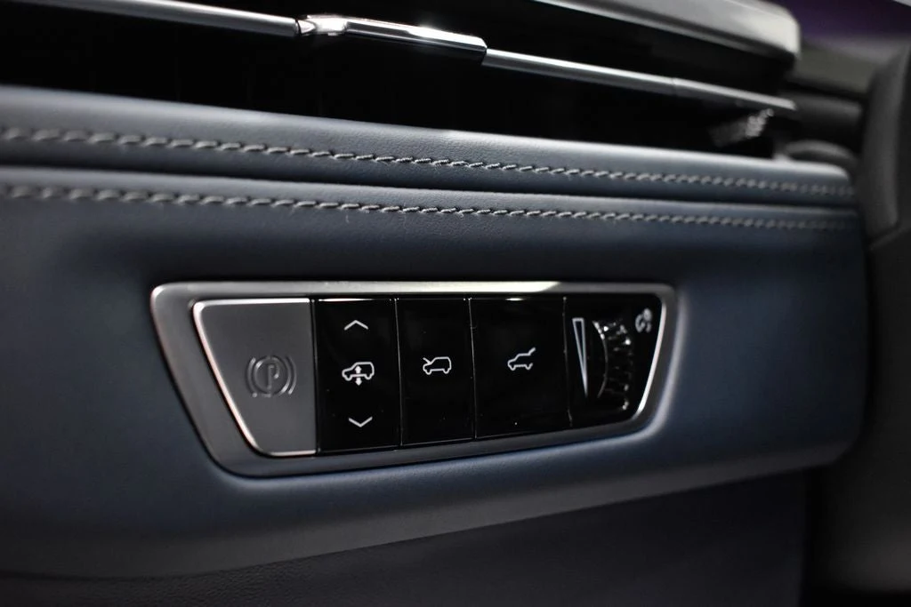 2025 Cadillac Escalade IQ Luxury 2 interior, door panel, Harbor Blue