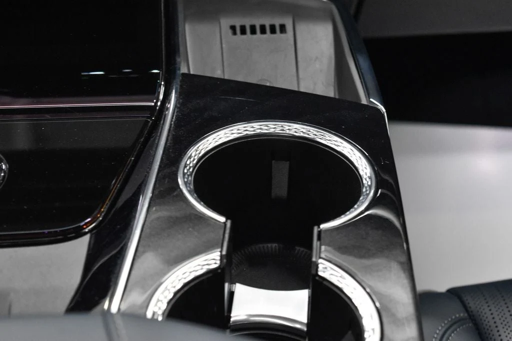 2025 Cadillac Escalade IQ Luxury 2 interior, Harbor Blue