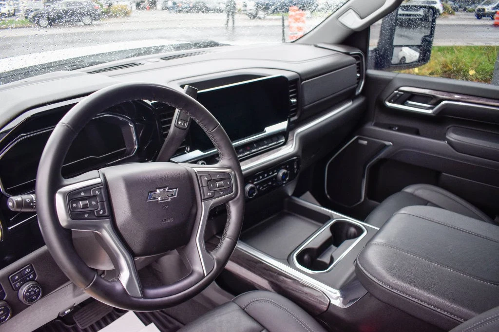 2025 Chevrolet Silverado 2500HD LTZ interior, Jet Black
