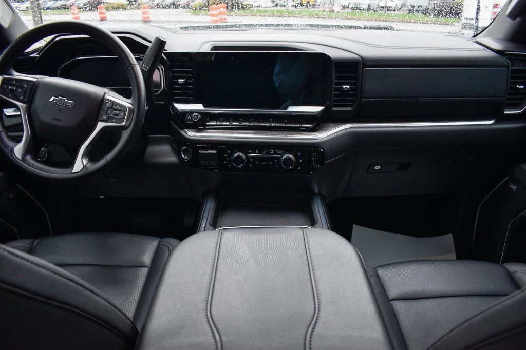 2025 Chevrolet Silverado 2500HD LTZ interior, Jet Black
