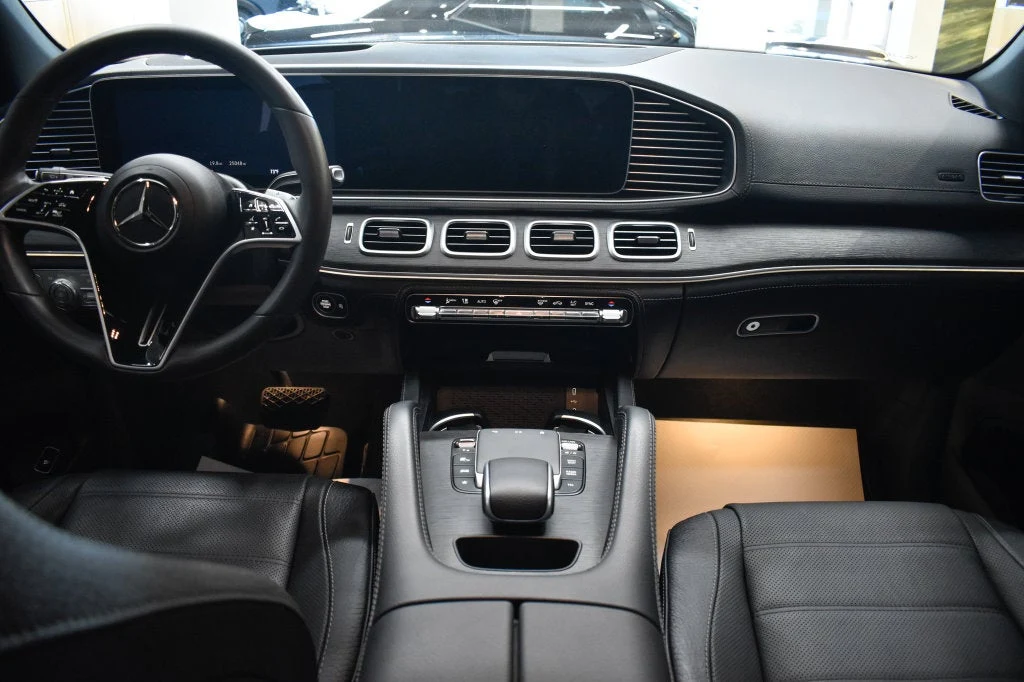 2024 Mercedes-Benz GLE 450 4MATIC interior, Black