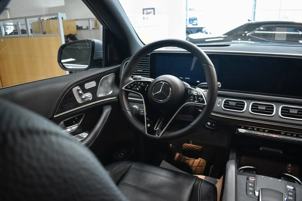 2024 Mercedes-Benz GLE 450 4MATIC interior, dashboard, Black